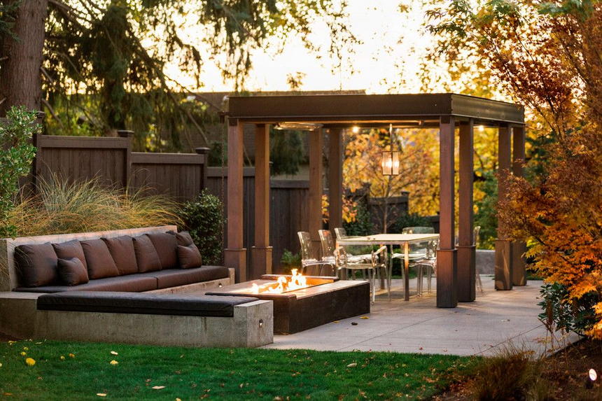 outdoor living spaces with fireplace (5)